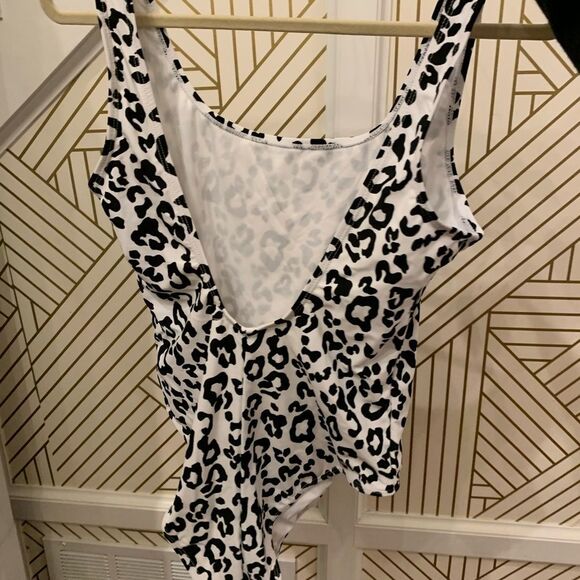 Primark Cheetah Print One Piece Bathing Suit NWT - Picture 3 of 6